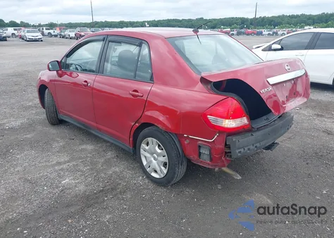 2010 Nissan Versa 1.8S из США, поврежденный, VIN 3N1BC1APXAL429722